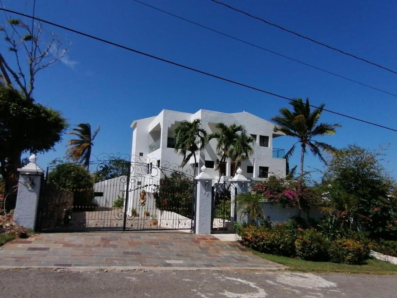 White House Mansion Villa Puerto Plata Buitenkant foto